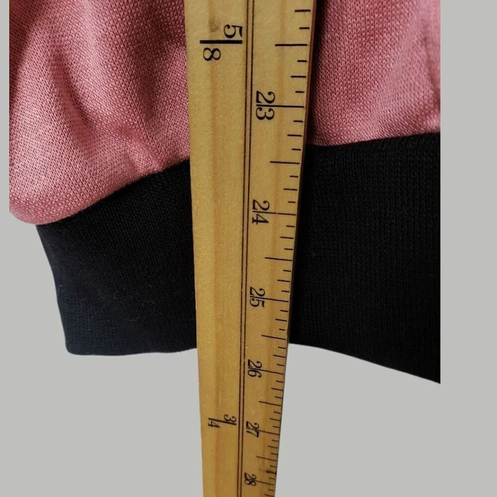Cricket Lane  Vtg Sweater With Black Embroidery & Faux Buttons Pink/black Large - Picture 6 of 10